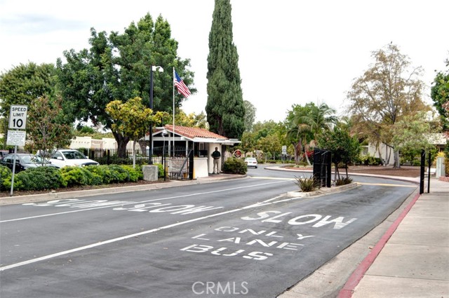 5594 Avenida Sosiega W, Laguna Woods CA: https://media.crmls.org/medias/92ed78a2-827f-404e-b482-b20cec156730.jpg