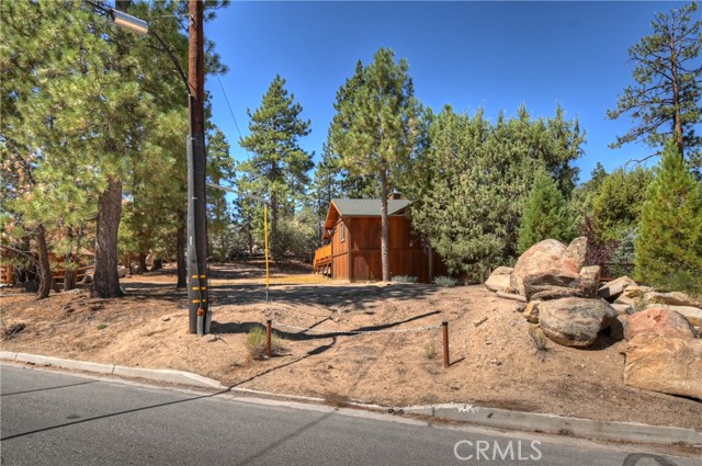 379 Fawntrail Place, Big Bear Lake CA: https://media.crmls.org/medias/92efa183-b8f3-4305-82f0-9966ebcff981.jpg