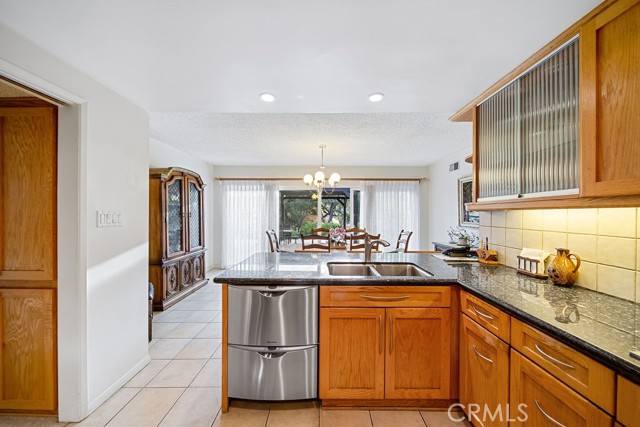 Detail Gallery Image 13 of 33 For 6284 Hamilton Ln, La Crescenta,  CA 91214 - 4 Beds | 2 Baths