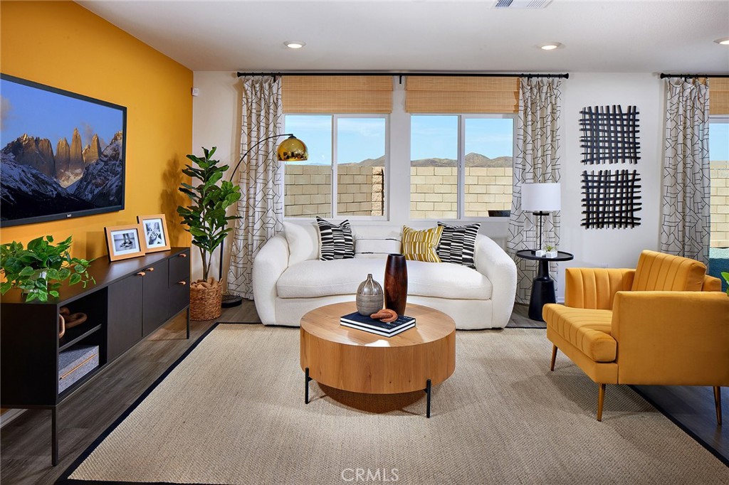 MLS #SW25103145 image #1