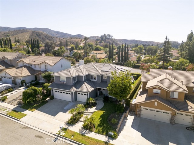721 Cinnabar Place, Simi Valley CA: https://media.crmls.org/medias/92f0db2e-427e-4d25-950f-7b66a7546232.jpg