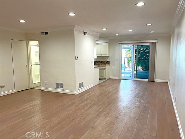 Detail Gallery Image 3 of 8 For 1787 W Greenleaf Ave, Anaheim,  CA 92801 - 3 Beds | 2 Baths