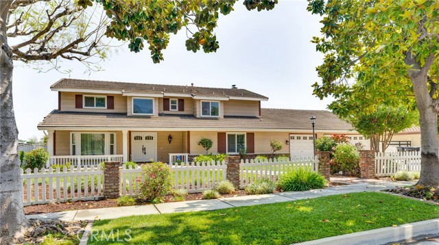 294 W Buffington Street, Upland CA: https://media.crmls.org/medias/92f1bb84-b2c6-4c9e-8d2f-0917efad41f3.jpg