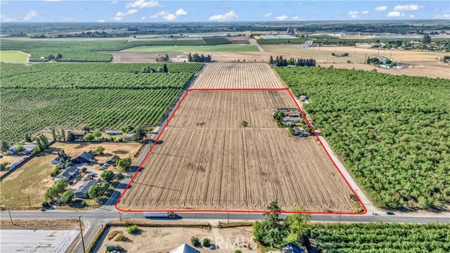 Image 2 of 25 For 14105 El Capitan Way