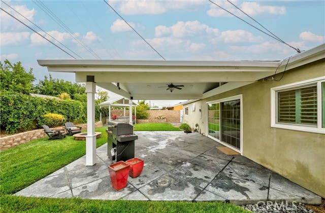 10252 Lorraine Lane, Cypress CA: https://media.crmls.org/medias/92f220f4-5d7c-4666-827a-c104da84d132.jpg