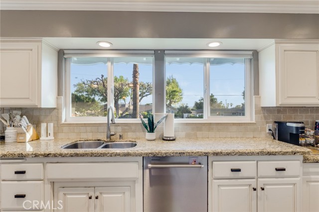 Detail Gallery Image 14 of 57 For 735 E Sierra Madre, Glendora,  CA 91741 - 4 Beds | 2 Baths