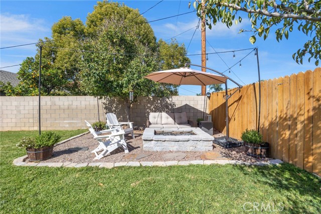 Detail Gallery Image 21 of 27 For 2465 Monterey Peninsula Dr, Corona,  CA 92882 - 4 Beds | 2 Baths