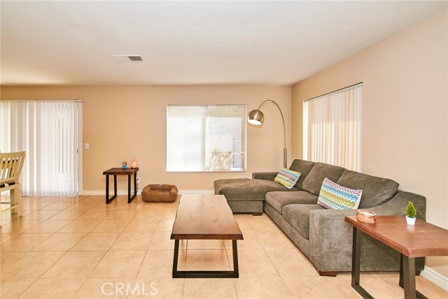 Detail Gallery Image 4 of 26 For 1100 Cleghorn, Diamond Bar,  CA 91765 - 2 Beds | 2 Baths