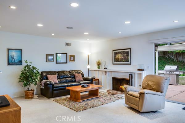 6944 Larkvale Drive, Rancho Palos Verdes, California 90275, 4 Bedrooms Bedrooms, ,2 BathroomsBathrooms,Residential,Sold,Larkvale,SB16117225