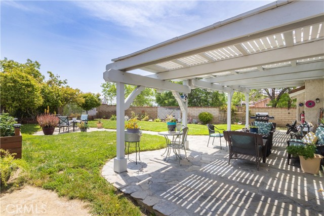 28138 Florence Lane, Canyon Country CA: https://media.crmls.org/medias/92f35c3b-ab68-433b-bac9-be353e601ecd.jpg