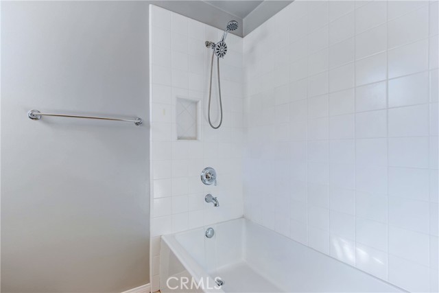 Detail Gallery Image 18 of 24 For 21 Oakfield, Irvine,  CA 92620 - 3 Beds | 2/1 Baths