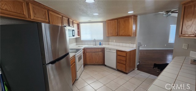 Detail Gallery Image 3 of 28 For 860 Jessica, Nipomo,  CA 93444 - 3 Beds | 2 Baths