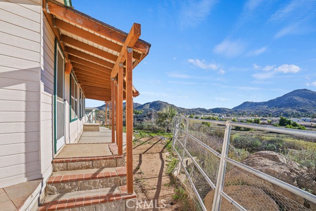 Detail Gallery Image 9 of 33 For 25655 Leon Rd, Homeland,  CA 92548 - 3 Beds | 2 Baths