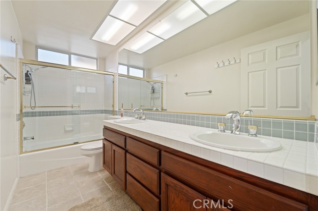 11648 Mariposa Bay Lane, Porter Ranch CA: https://media.crmls.org/medias/92f518d6-8dc8-46f0-8203-0d82fd938217.jpg