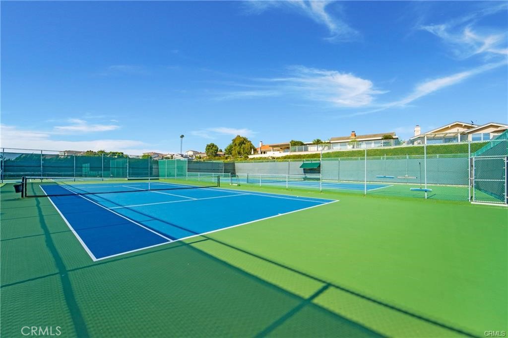 MLS #OC25247092 image #16