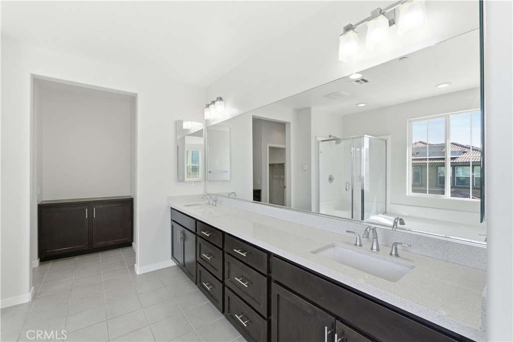 MLS #OC25234656 image #26