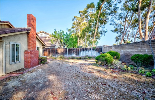 Detail Gallery Image 30 of 33 For 2518 Greenwich Dr, Fullerton,  CA 92833 - 3 Beds | 2 Baths