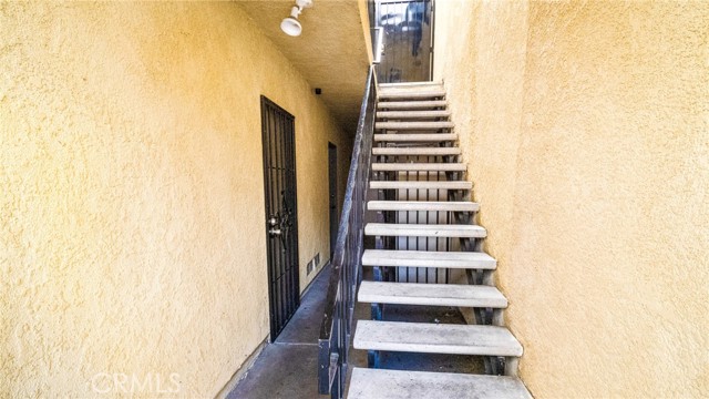 Detail Gallery Image 8 of 34 For 1812 E Carson St, Long Beach,  CA 90807 - – Beds | – Baths