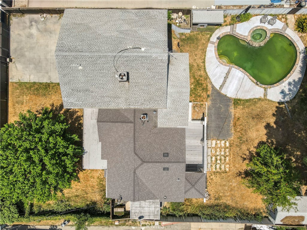 https://media.crmls.org/medias/92f7fa81-325e-442d-a148-bdbad3a25124.jpg?preset=X-Large