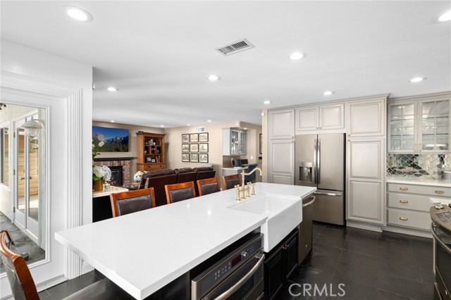 Detail Gallery Image 13 of 38 For 5850 via Del Bisonte, Yorba Linda,  CA 92887 - 4 Beds | 3 Baths