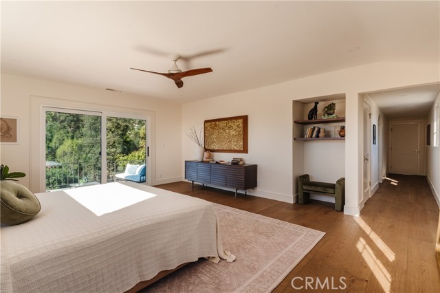 2201 N Hobart Boulevard, Los Angeles CA: https://media.crmls.org/medias/92f8fd11-e209-4c31-b2cf-c2d3fe5afdea.jpg