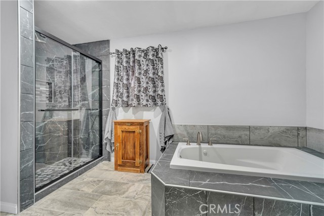 24261 Jacaranda Drive, Tehachapi CA: https://media.crmls.org/medias/92f92874-6663-41fa-b9ee-c6dff91c30b7.jpg