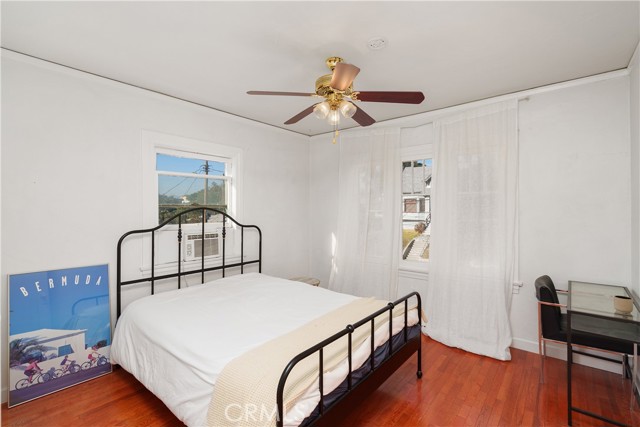 Detail Gallery Image 12 of 35 For 1446 Calumet Ave, Los Angeles,  CA 90026 - 5 Beds | 2/1 Baths