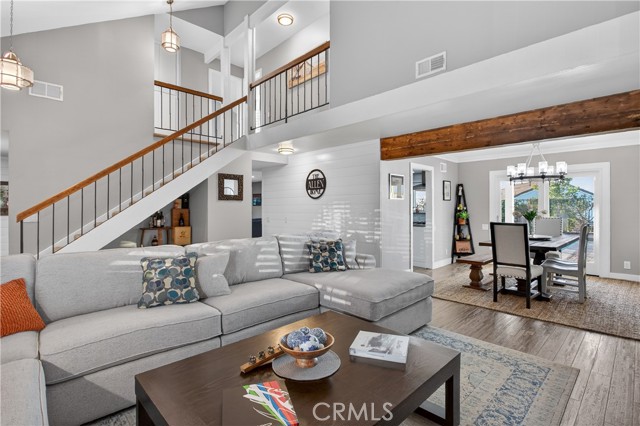 Image 7 of 33 For 731 Ridgeview