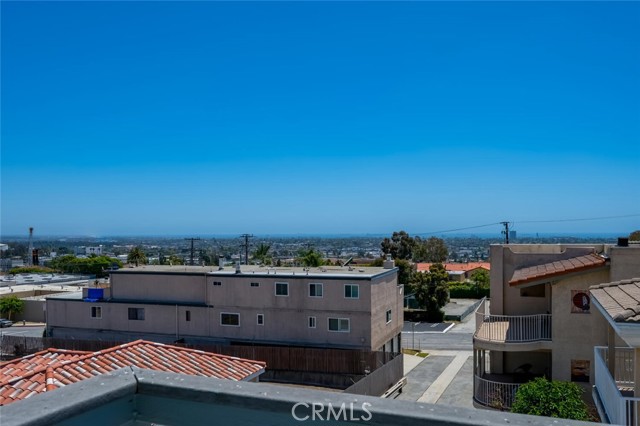 Detail Gallery Image 37 of 75 For 2230 Ohio Ave #4,  Signal Hill,  CA 90755 - 3 Beds | 2/1 Baths