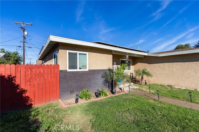 Detail Gallery Image 15 of 34 For 722 S Sycamore, Rialto,  CA 92376 - 3 Beds | 2 Baths