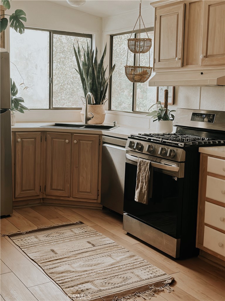 https://media.crmls.org/medias/92fdd91e-8cb4-42ab-aae8-dd7287eb993d.jpg?preset=X-Large