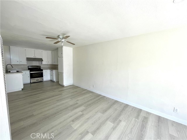 660 E 6Th Street, Azusa CA: https://media.crmls.org/medias/92fe48a6-3f95-4dcd-a6ee-de12ed11fde2.jpg