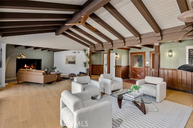 Image 3 of 53 For 1430 La Perla Avenue