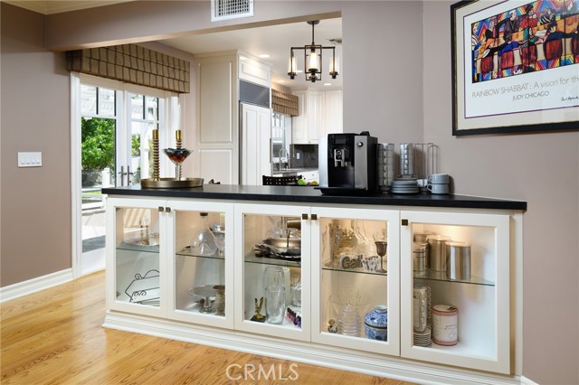 9642 James Circle, Villa Park CA: https://media.crmls.org/medias/92ffc231-9e29-49f2-8b97-89dca1f30e82.jpg