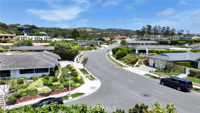 4621 Wayne Road, Corona del Mar CA: https://media.crmls.org/medias/92ffc37a-d464-4622-8bb4-23dcec23437b.jpg