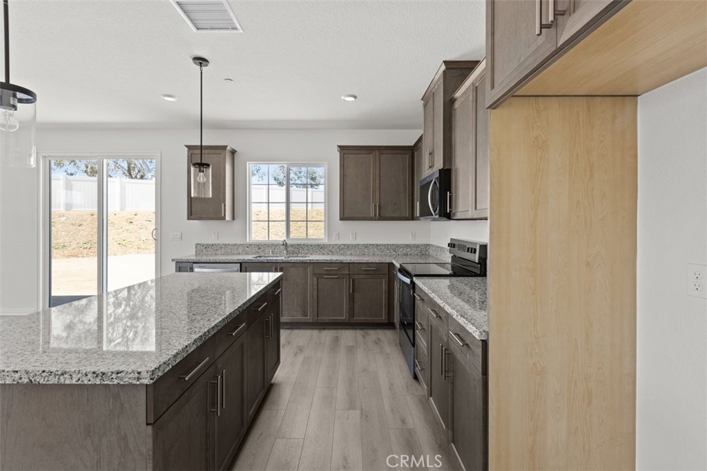 MLS #IV25231910 image #7