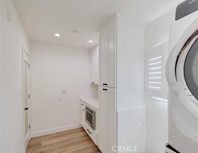 Detail Gallery Image 15 of 53 For 380 Mira Loma Pl, Costa Mesa,  CA 92627 - 4 Beds | 3 Baths