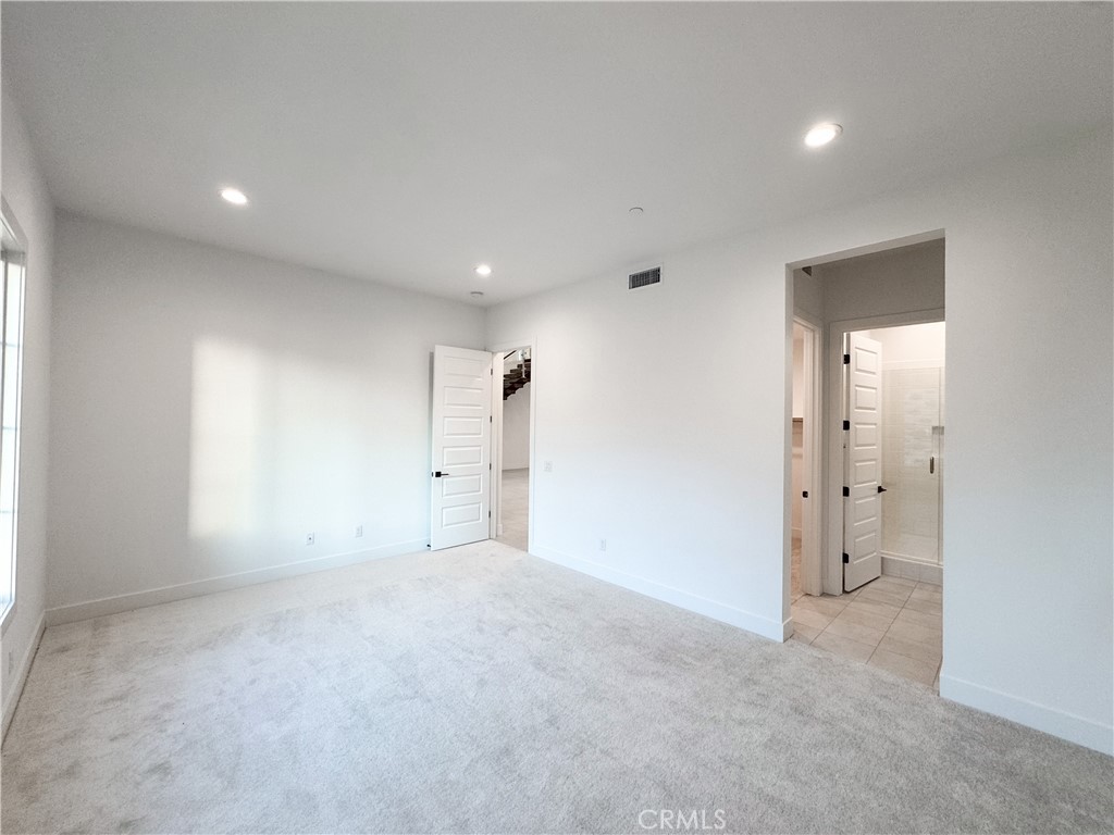 MLS #OC25257810 image #15