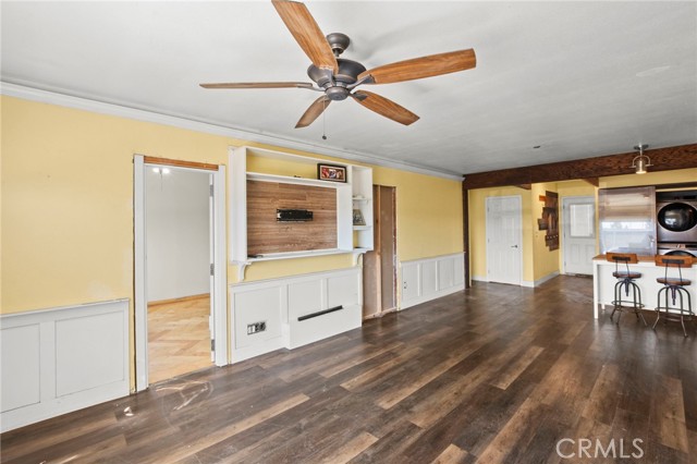 120 E 27th Street, National City CA: https://media.crmls.org/medias/9303307a-5e8d-49fc-b4a2-370a0a0c7eb9.jpg