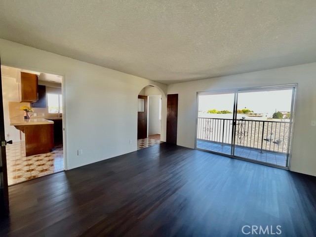 1233 /1235 W 24th, San Pedro CA: https://media.crmls.org/medias/930520e0-c27b-4675-b6b4-f84ce1fc3c52.jpg