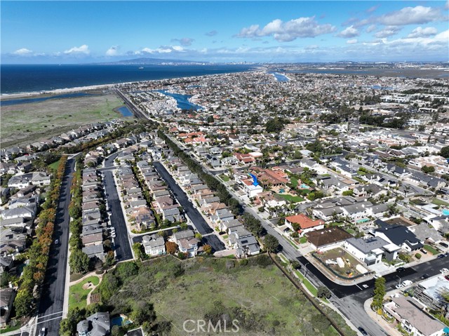 4651 Los Patos Avenue, Huntington Beach CA: https://media.crmls.org/medias/930543ed-7eb0-4d46-a00c-20c13a11147b.jpg
