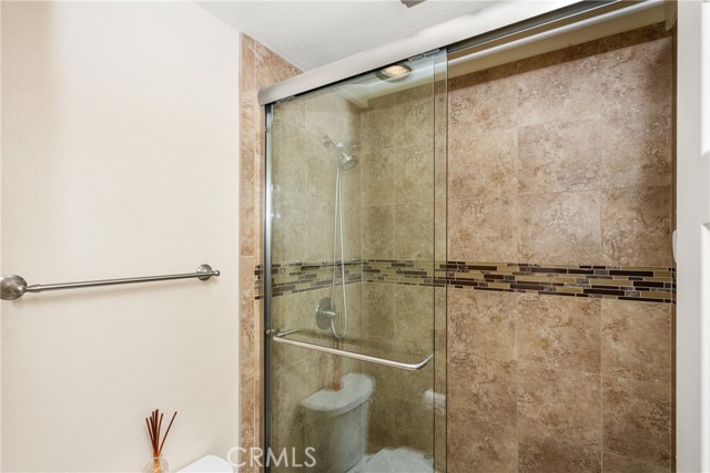 Detail Gallery Image 28 of 38 For 2527 Avenita Alpera, Tustin,  CA 92782 - 2 Beds | 2/1 Baths