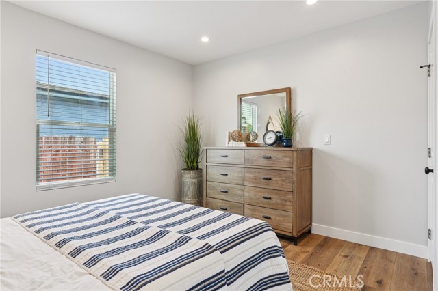 Image 22 of 28 For 18919 Cranbrook Avenue