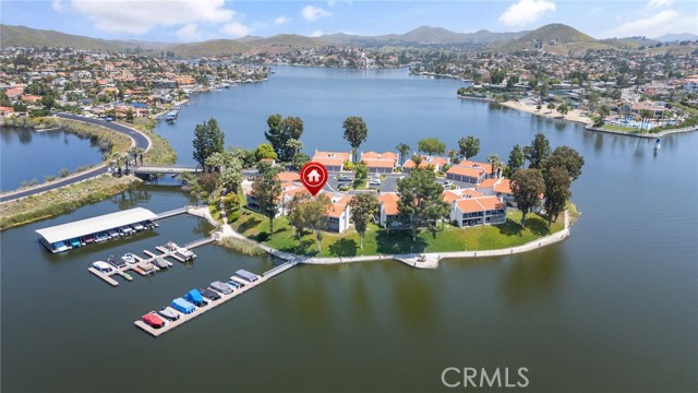 Detail Gallery Image 2 of 42 For 22244 Treasure Island Dr #5,  Canyon Lake,  CA 92587 - 2 Beds | 2 Baths