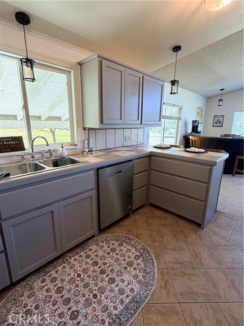 Detail Gallery Image 13 of 42 For 9570 Banderilla, La Grange,  CA 95329 - 2 Beds | 3 Baths