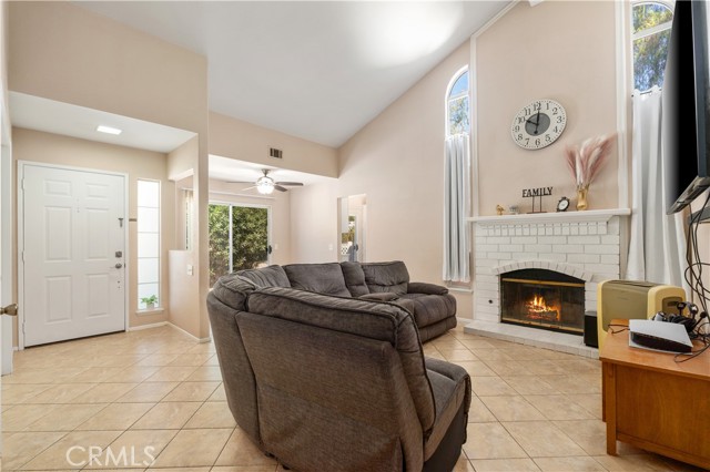 Detail Gallery Image 10 of 40 For 41985 Kaffirboom Ct, Temecula,  CA 92591 - 3 Beds | 2 Baths