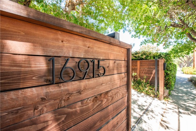 Detail Gallery Image 1 of 30 For 16915 Armstead St, Granada Hills,  CA 91344 - 3 Beds | 2 Baths