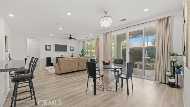 Detail Gallery Image 4 of 27 For 4547 S Luna Privado, Ontario,  CA 91761 - 2 Beds | 2 Baths