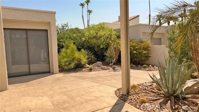 Detail Gallery Image 6 of 34 For 737 Inverness Dr, Rancho Mirage,  CA 92270 - 2 Beds | 2 Baths