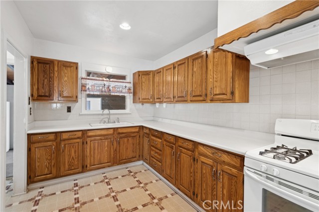 8820 Underwood Street, Pico Rivera CA: https://media.crmls.org/medias/930b06cd-dfd2-4322-879c-53c6fc3fdd7d.jpg
